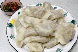 冬瓜馅水饺难包出水、不成团？教你正确调馅技巧，鲜亮不柴不出水视频封面