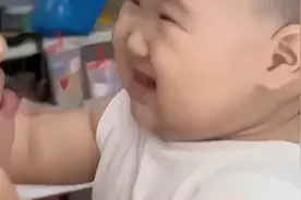 萌娃亲小姨让小姨无路可退。视频封面