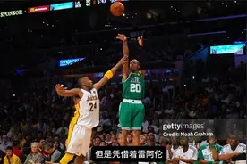年NBA总决赛，科比带领湖人复仇凯尔特人视频封面