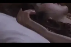 美女昨晚喝嗨了视频封面