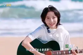 王珞丹 《New Boy》初舞台火力全开，这舞台魅力太绝了，点赞！