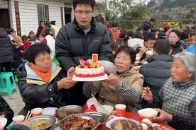 四川农村是这样过年的，大年初一可以吃到十五，每天都是坝坝宴视频封面
