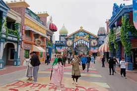 中国最大的主题公园，哈尔滨这个游乐园跟迪士尼乐园一样。视频封面