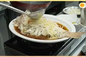 韩国人吃中餐，一口气吃了24道菜，真的太香了！视频封面