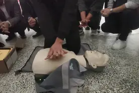 心脏骤停怎么办？专业人员来教你！