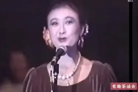 一无所有 1986年北京让世界充满爱百名歌星演唱会现场 崔健第一次视频封面