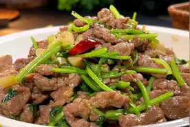 香菜炒牛肉你就像我这样做，做法简单，不老不柴，滑嫩又入味视频封面