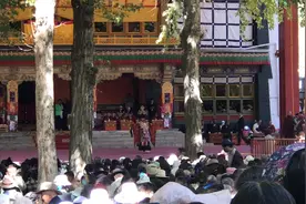 实播西藏日喀则扎什伦布寺十月在林卡举行一年一度的金刚舞盛会视频封面