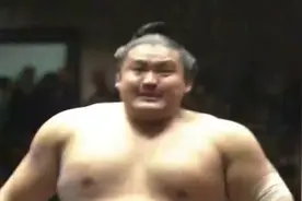日本国技相扑-为何日本少女都想嫁给相扑手？只因这项能力太强-视频封面