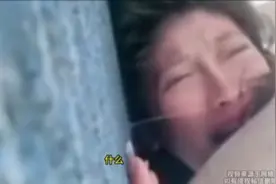 女子没赶上航班随后躺机场地上哭，工作人员都无奈了视频封面