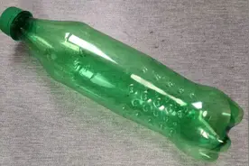 夏天蚊子多，拿一个塑料瓶，蚊子有多少灭多少，比驱蚊水还管用视频封面