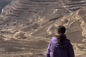 真是震撼到了！第一次到甘肃，这里的农民太苦了，一望无际的荒凉