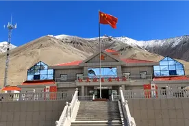 今天去国门红其拉甫口岸，瓦罕走廊，边防派出所，边防军太伟大。视频封面