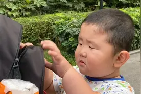 基因突变引发的肥胖，五岁都快70斤了，感觉对他有亏欠严格不起来视频封面