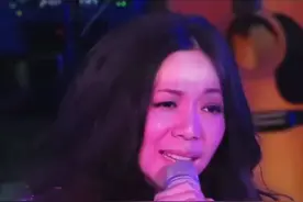 《我记得你眼里的依恋》，深情款款视频封面