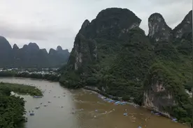 下雨天的阳朔，别有一番味道。视频封面