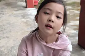 闺女调侃爸爸，语言犀利，搞笑不断，又爱又气，这样闺女你们爱吗视频封面