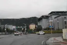 【国道G219林芝～山南】～1:淅沥雨声游旷野，漂浮雾霭漫林芝。