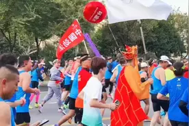 宝鸡马拉松20分钟盛况（大庆路段）之一视频封面