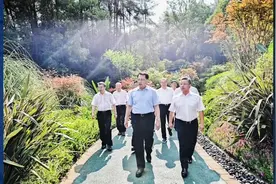尽职尽责袁书记视频封面