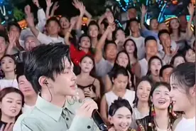 木森大舞台--帅气男孩一首《一生不变》差点迷倒小迷妹视频封面