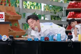 郑凯曾经是二级运动员，肺活量吹瓶子不在话下#奔跑吧 头条分享