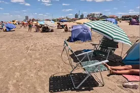 阿根廷维拉赫塞尔海滩，最佳旅游胜地，尽享美丽沙滩与宁静海景。视频封面
