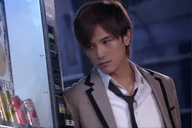 严格消失二十年的父亲回来了  伤心不已视频封面