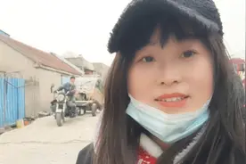 刘平废品收购站淘二手车卖，900元淘一个加油三轮车，看看值吗？视频封面