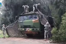 CCTV7国防军事频道主持人李伟、其它军事记者视频封面