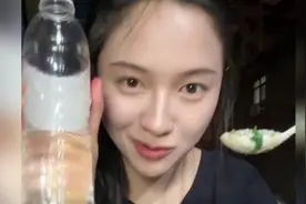 在酒厂上班的00后美女酒蒙子下班后的快乐