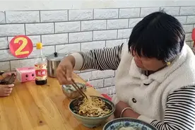 以前不会煮饭不会炒菜的人，后来也做起了一日三餐…视频封面