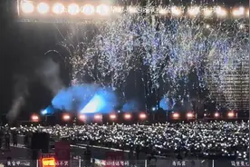 周杰伦2025嘉年华演唱会南宁站4k无损完整版（开场）超震撼视频封面