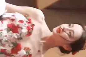 你站在台上闪闪发光，我站在台下热泪盈眶，一直是你，我的大明星视频封面