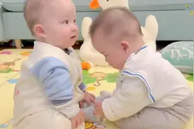 萌娃互动时光，可爱到爆！😍💕视频封面
