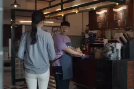 越来越漂亮的女神关晓彤紧身牛仔裤展现完美身材小姐姐好美