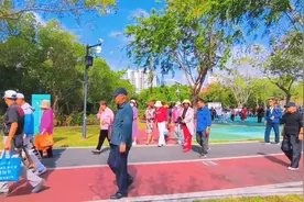 白鹭公园是三亚人气最旺公园，人们健身娱乐，是放松心情的好去处视频封面