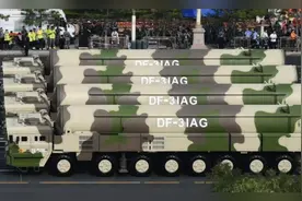 东风31AG 12000公里直达美国全境可同时携带9个核弹头 无人能敌