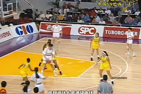 太欺负人了！女篮第一中锋郑海霞打球有恐怖？简直就是大人打小孩