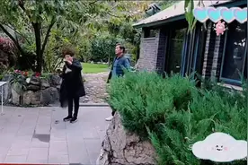 演员张国立.邓婕夫妻生活日常曝光视频封面