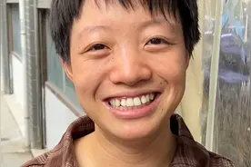 花100买了一个籽料白玉洒金皮节节高玉坠。老板生意差，换大米视频封面