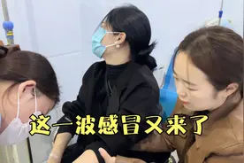 小兵不在家，兵嫂在家咳嗽生病，哥哥不放心带她去打针，兄妹情深视频封面