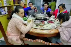 密友时刻视频封面
