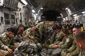 美以军机突降印度，背后目的成谜，究竟意欲何为？视频封面