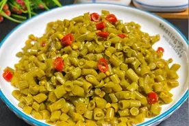 腌酸豆角，加盐加醋就错了，教你一招，脆爽开胃下饭，半年不坏视频封面