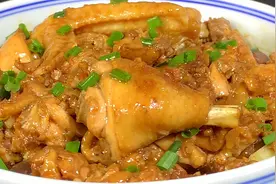 炒鸡肉千万不要焯水，教你不外传的秘制做法，鸡肉鲜嫩不柴无腥味视频封面