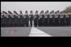 期待今年的十月一日国庆大阅兵，不知道会有什么惊喜，敬请期待