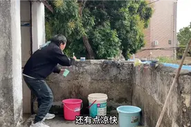 在深圳发现50块一个月的挂壁房，做几天日结可以住一年，不用慌