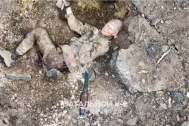 完整版!俄罗斯一名士兵与最后一根烟的故事。视频由（K2营）发布