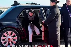 中国第一女保镖严月霞，对阵格斗运动员张伟丽，谁更厉害？#女保